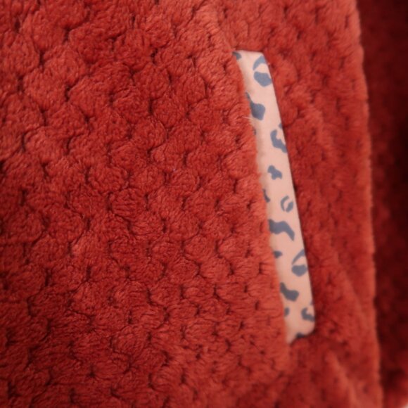 Simply Southern Simply Soft Sherpa Pullover in Spice and Leopard Size Medium - Picture 2 of 7